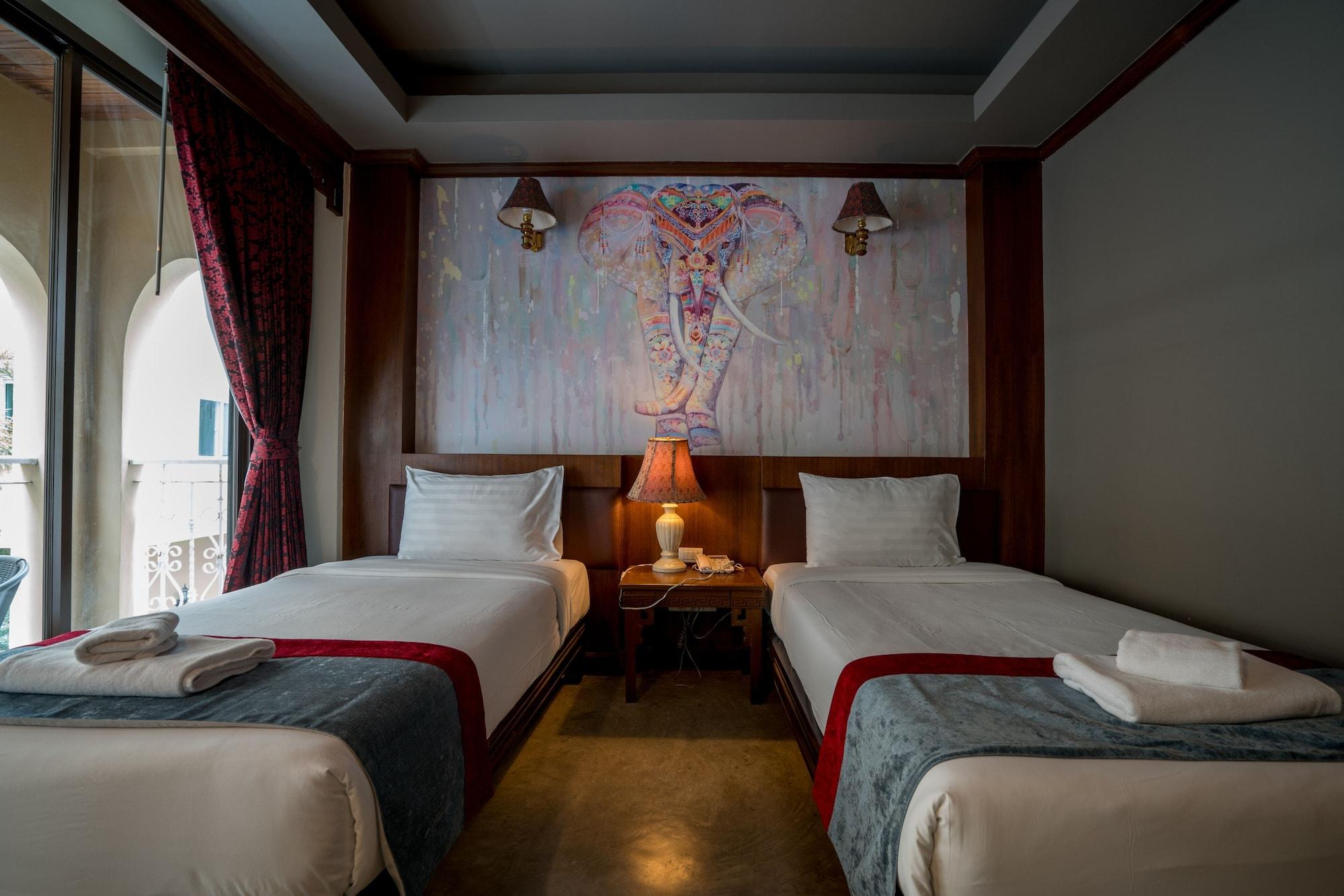 Minatale Phuket Khách sạn